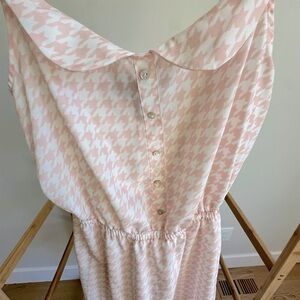 Size small kardashian kollection pink and white checkered dress. Never worn.